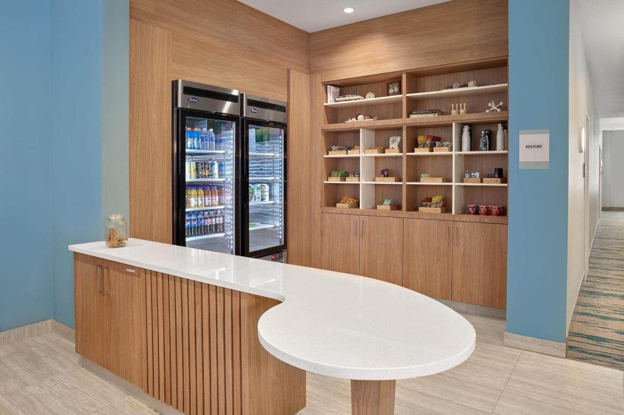 Element Edmonton West Hotel Екстериор снимка
