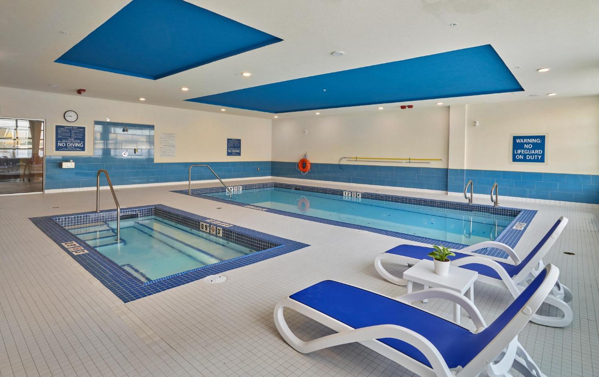 Element Edmonton West Hotel Екстериор снимка